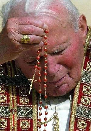 São João Paulo II e o Santo Terço
